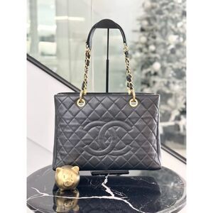 Chanel Women Pre-Loved Bag Very Good Condition